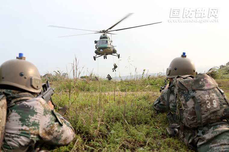 4��12�գ�����ս��½��ĳ������ĳ½��������İ��������֯����Эͬ�Կ�������