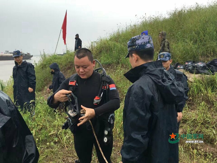 �������̴�ѧǱˮ�ֶ���̽����ӿ�� ������ ���� ��