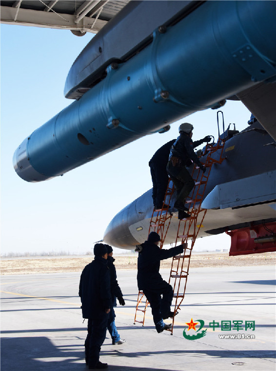 ����:����ս���վ����ձ���֯����ҹ�Կ�ѵ����3��