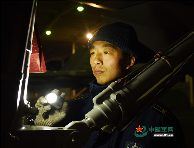 ����:����ս���վ����ձ���֯����ҹ�Կ�ѵ����10��