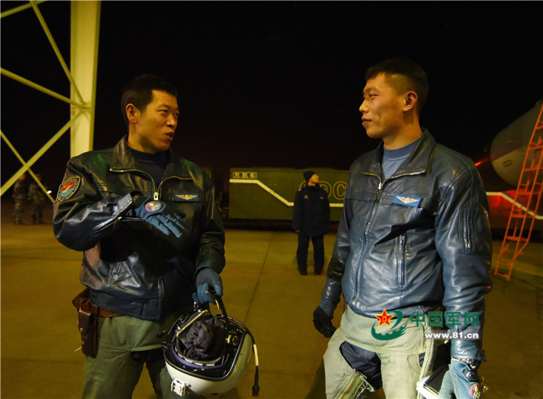 ����:����ս���վ����ձ���֯����ҹ�Կ�ѵ����15��