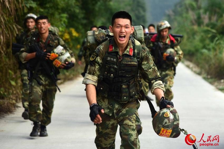 2016��11��20�գ��侯��ս��Ա���ر�Ϯ��