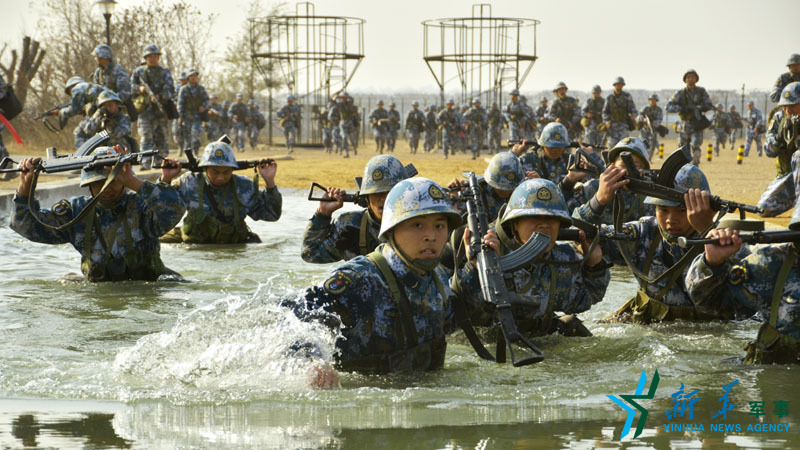 ֱ��������̨���չ���ѧԺ6700�����±�Ұ��ѵ��(ͼ)��10��