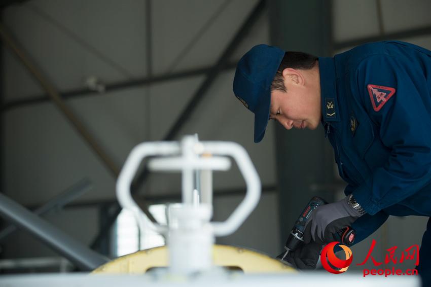 ����սʿ�ڶ����˻����м�⡣ �����Ӱ