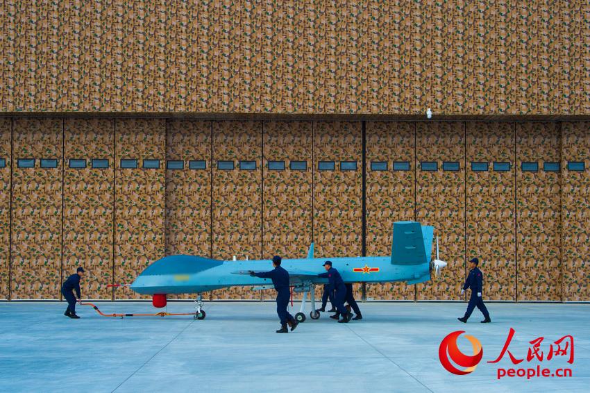 ĳ�����˻��ӻ���ʻ����  �����Ӱ