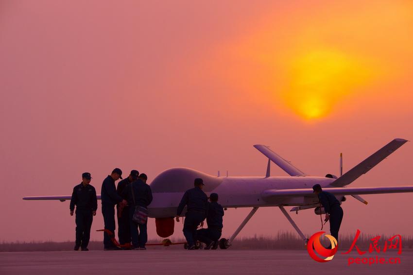 ӭ�ų�����  ��һ���µķ��м�����ʼ�������Ӱ