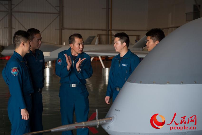 ���������Ա�������˻�֪ʶ�������Ӱ