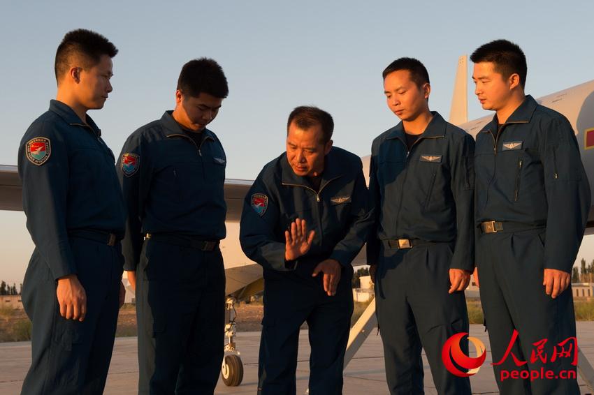 ��ƺ�ս�ѽ���������ᡣ�����Ӱ  