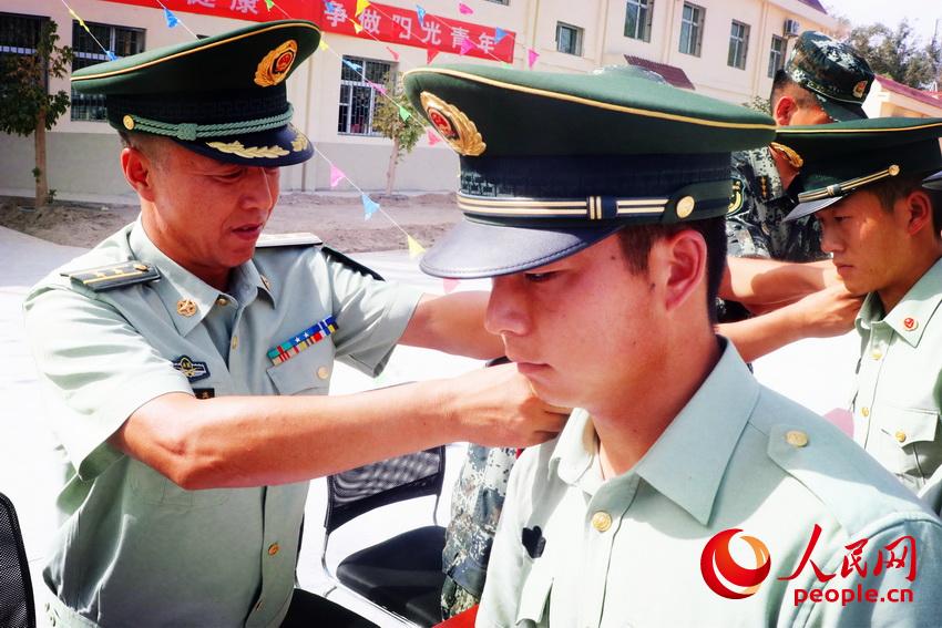 �����쵼Ϊ�ϱ�ж���Ρ�