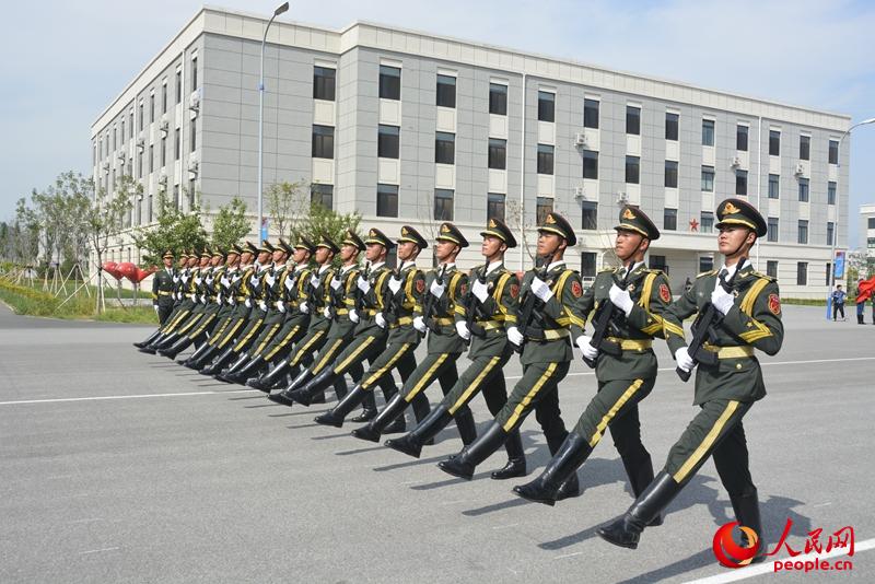 ���̷�������ѵ������Ӱ�����Ӿ꣩