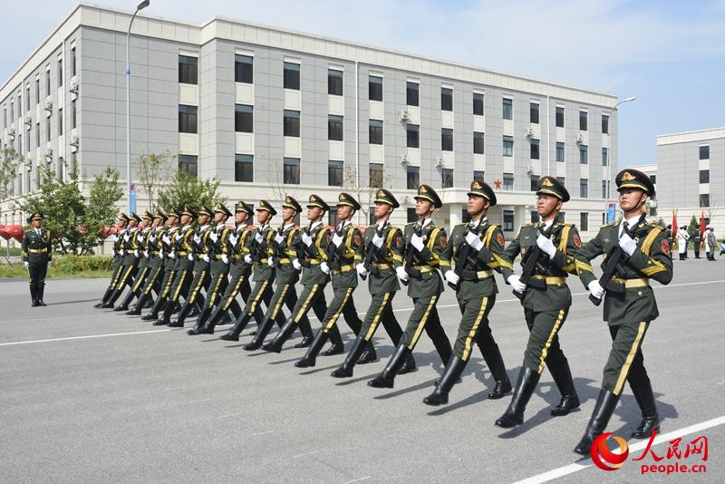 ���̷�������ѵ������Ӱ�����Ӿ꣩