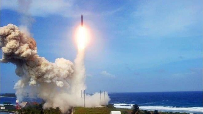 俄“匕首”高超音速导弹震慑美航母编队