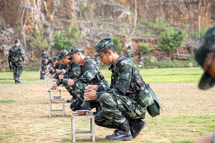 �±�����ѹ����