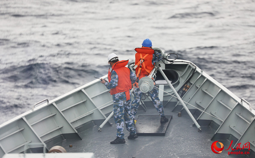 �۲������������Ͷ�̬��