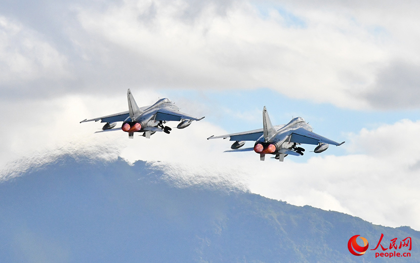 ս��������ա�