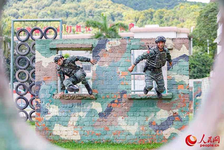 ����ͨ�������ϰ�ѵ����