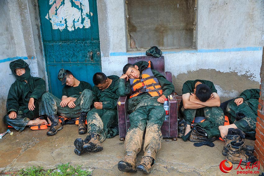 �ٱ��ڷ�սһ��һҹ��������Ϣ��