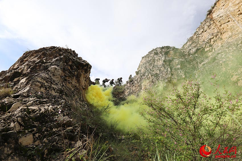 ͻ����Ա�н���