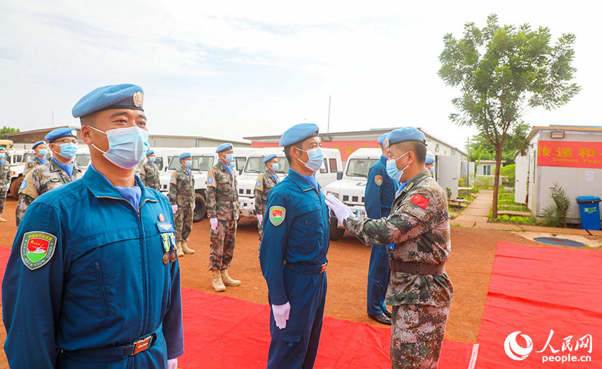 �й�ά��ʷ���״ν���2���ٻ��ƽ����ѫ�¡�