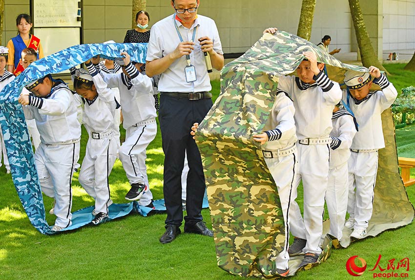 ���С��޵�ս������Ŀ��ƴ��