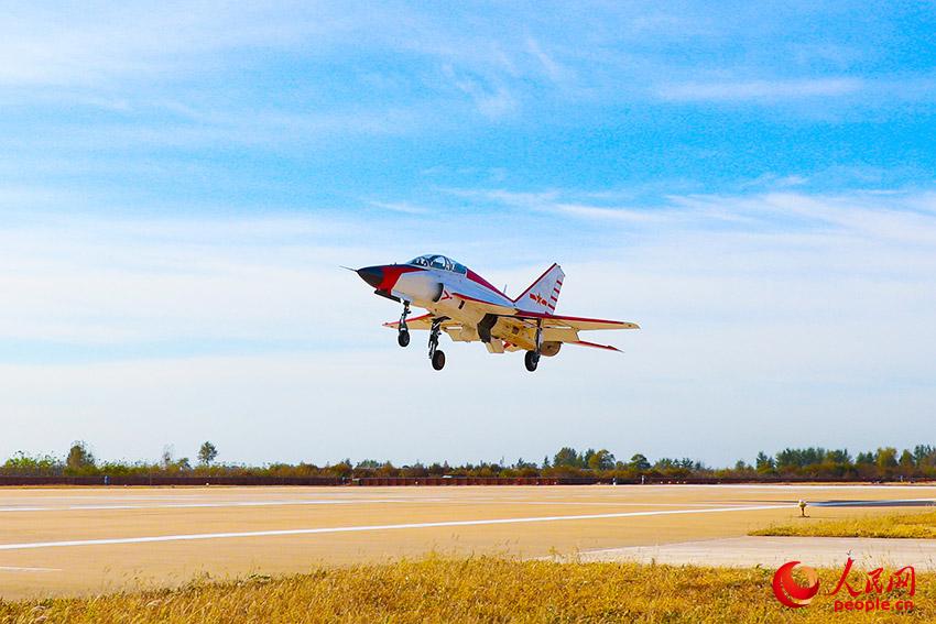 ����ѵ����