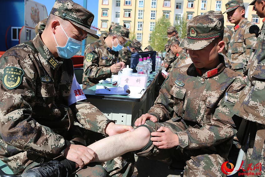 ���սʿ�Ȳ�ѵ���ˡ�