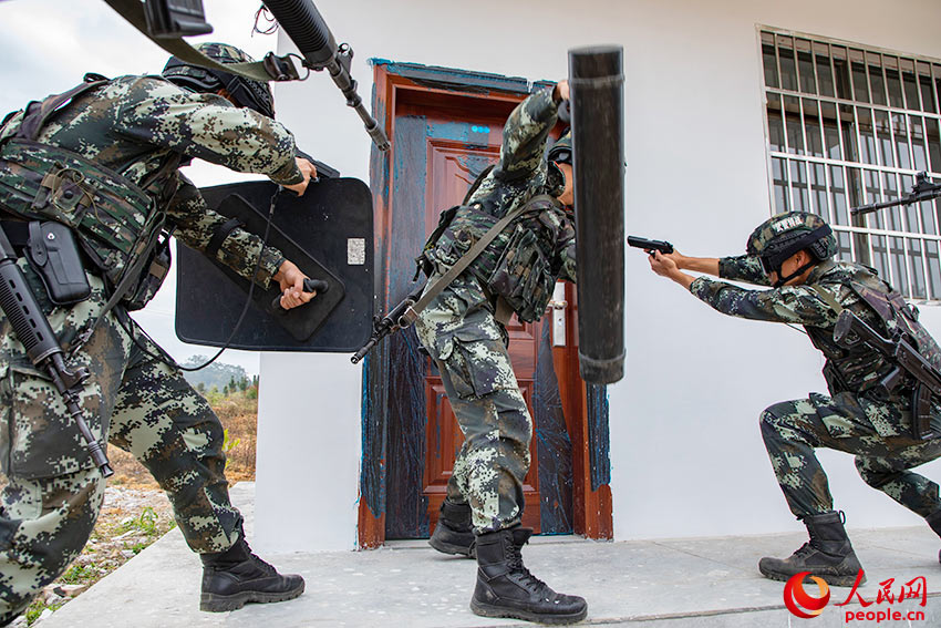 ����ͻ����