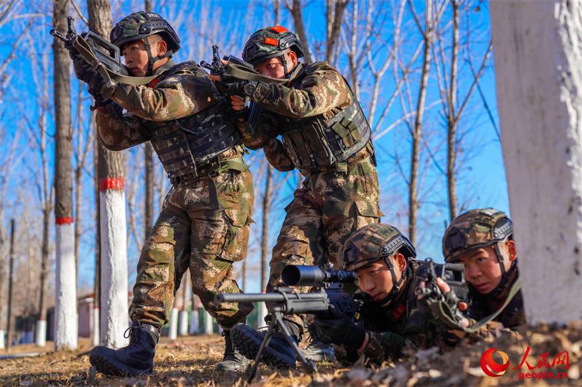 �ѻ����ڻ���Ա����ǰ����