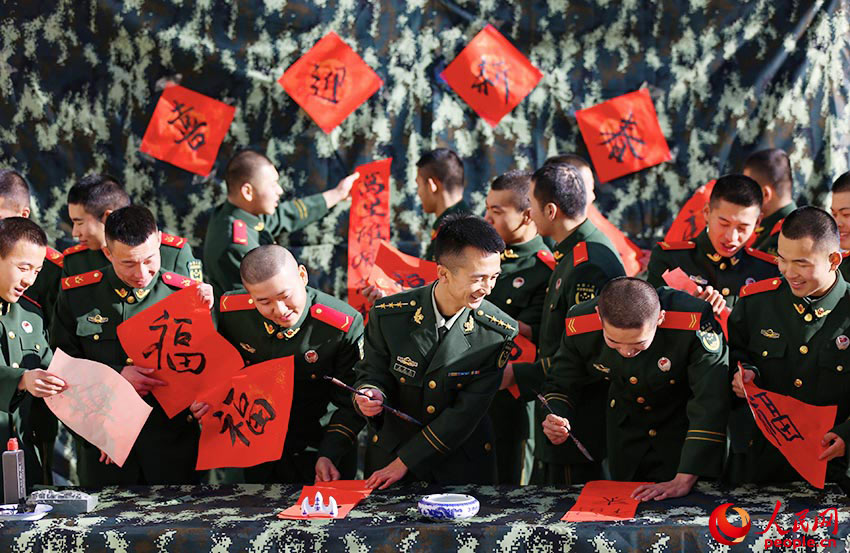 �ٱ������Զ���д�����͸��֡�