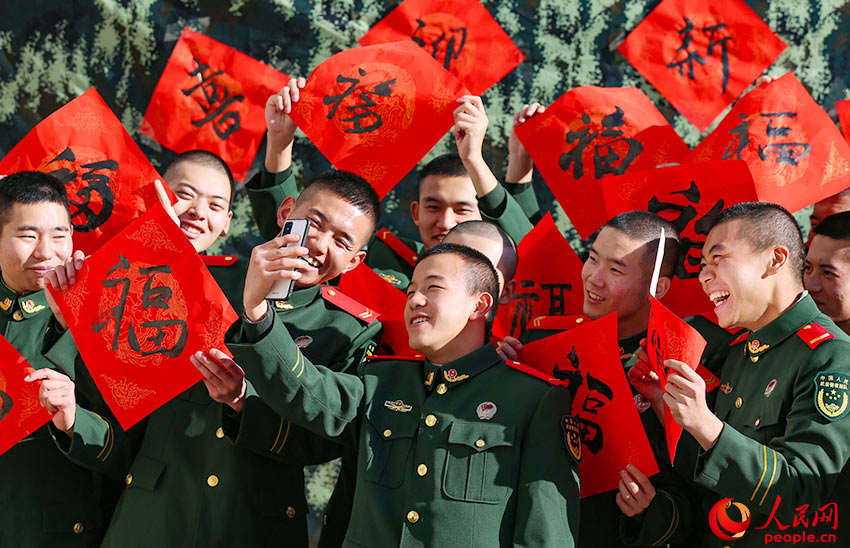 �ٱ���ͨ���ֻ���Ƶ�������������ף����