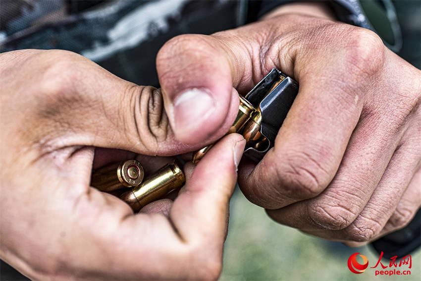 װ���ӵ���