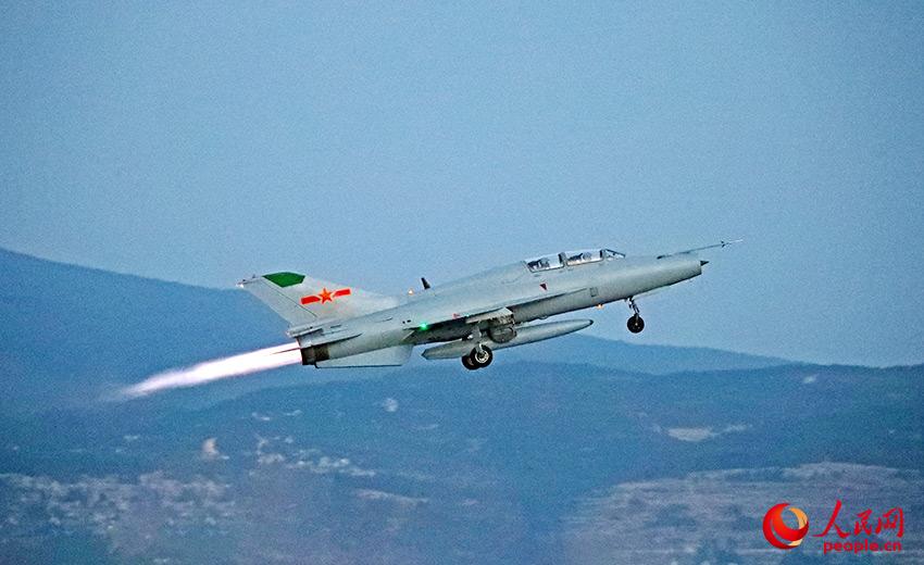 ս���������ա�