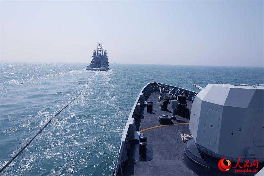 ս�����в���Эͬѵ����