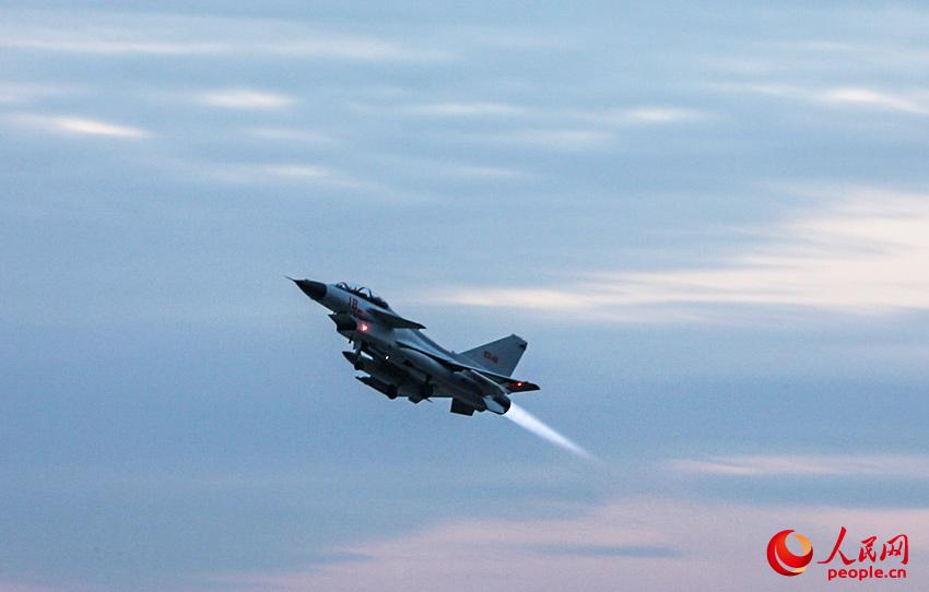 ս��������ɡ�