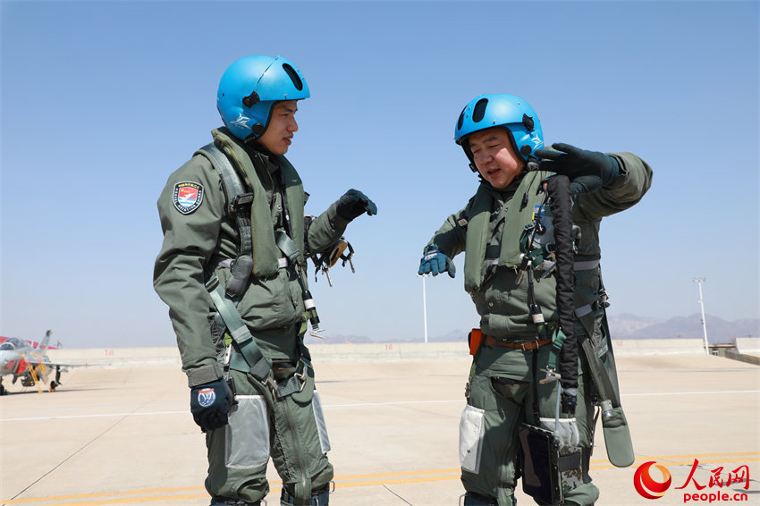 ��ս��������