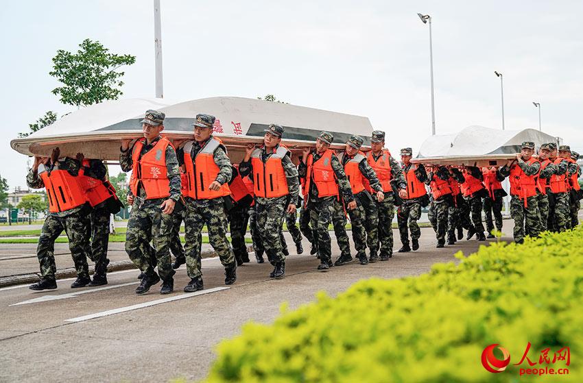 ���˳���ۡ�