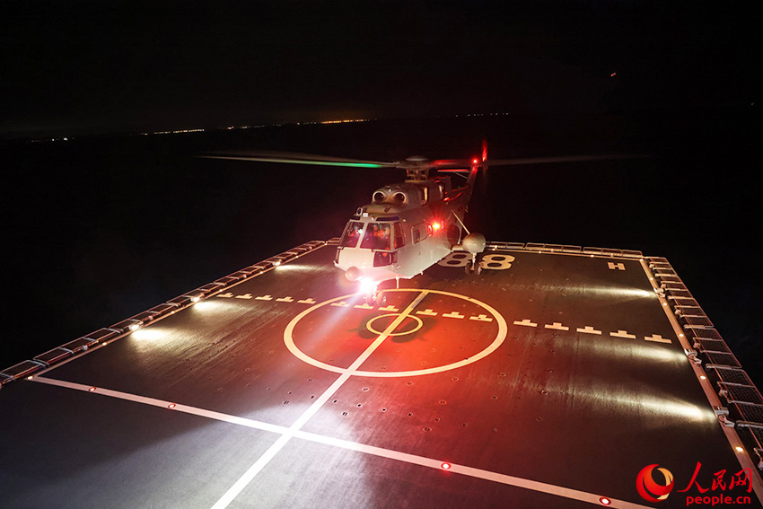 ҹ���Ž�˲�䡣