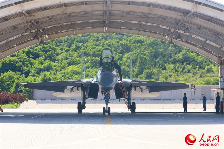 ����ǰ��顣