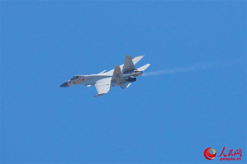 ս�����衣