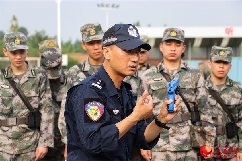 �ؾ��̹ٽ�����ǹ���ܹ��졣