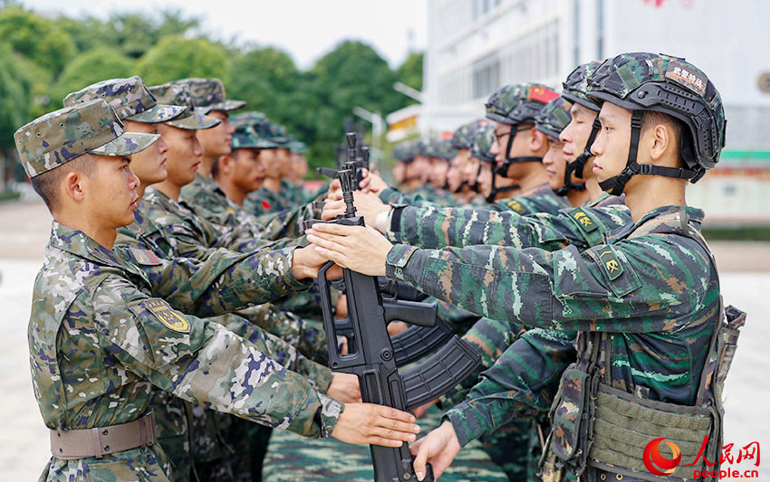 �±��ӹ���ǹ��