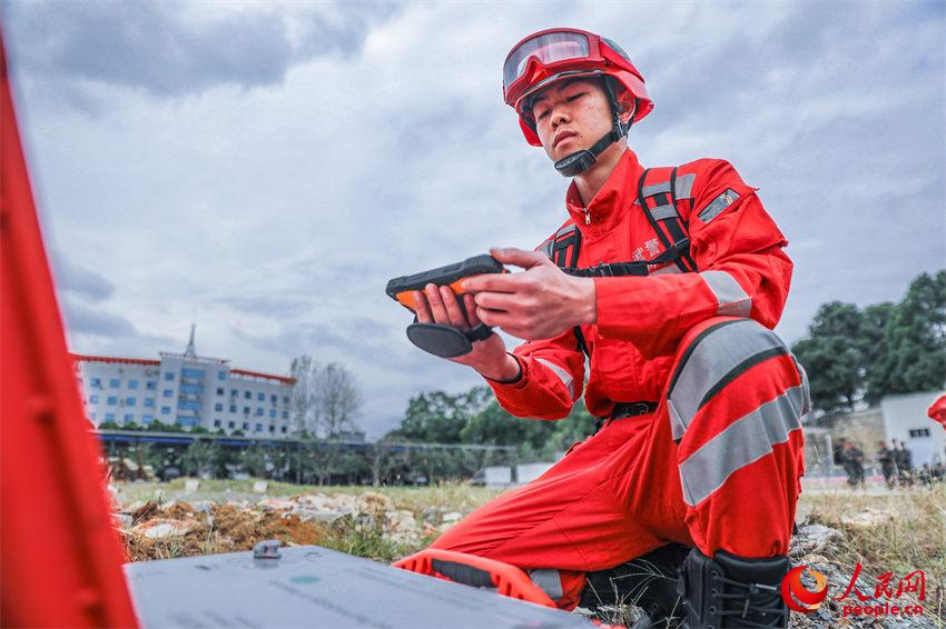 ��������̽����չ�����졣