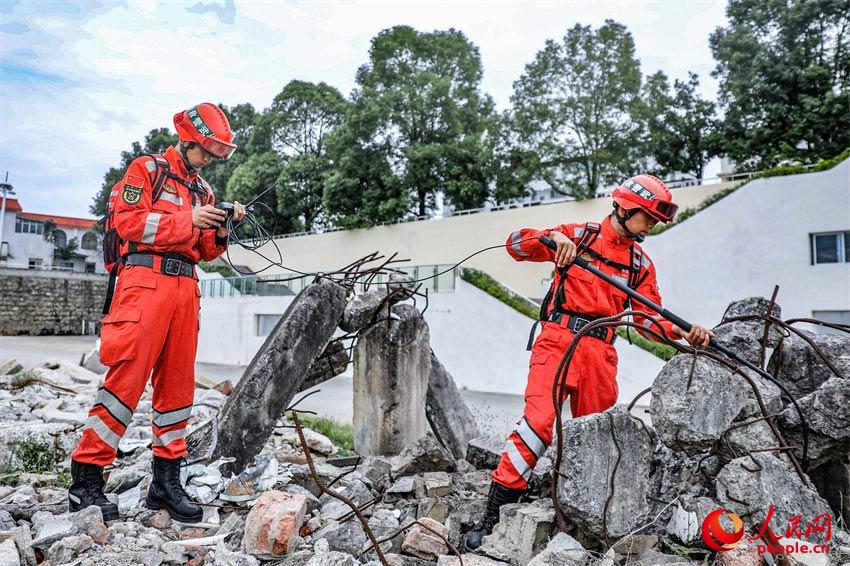 ������������̽����չ����Ԯ��