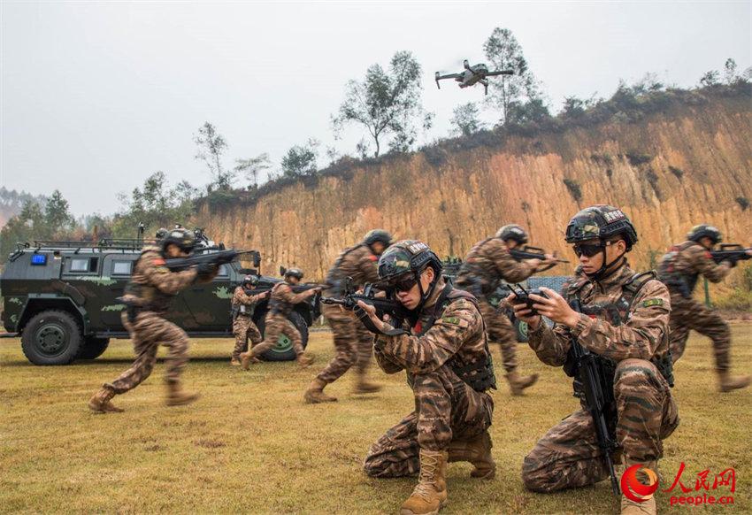 ���а���ս�������ڱ�����ѵ����