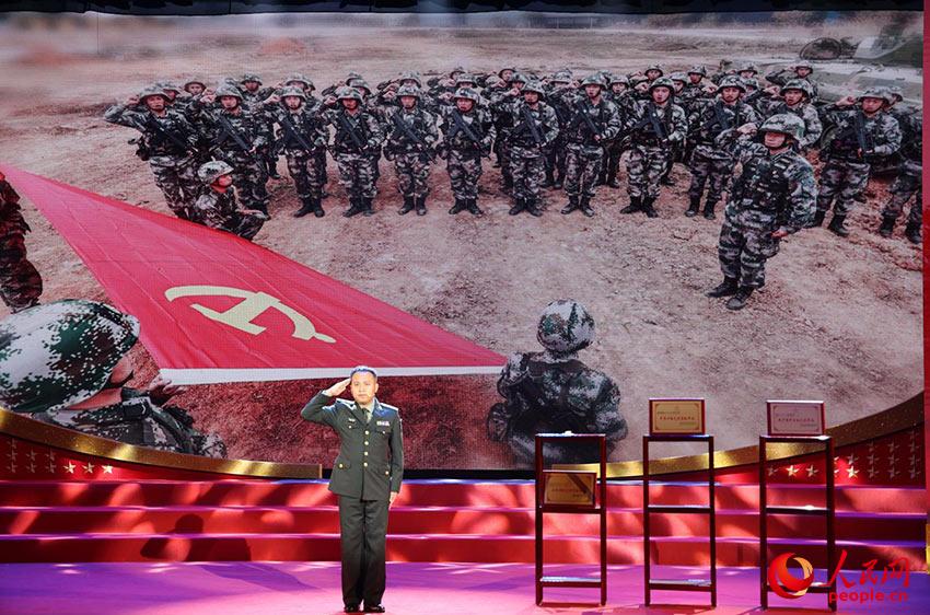 ĳ�ϳ�Ӫ�̵�Ա����һ��������װ��ȭ���ϳ�֮·��