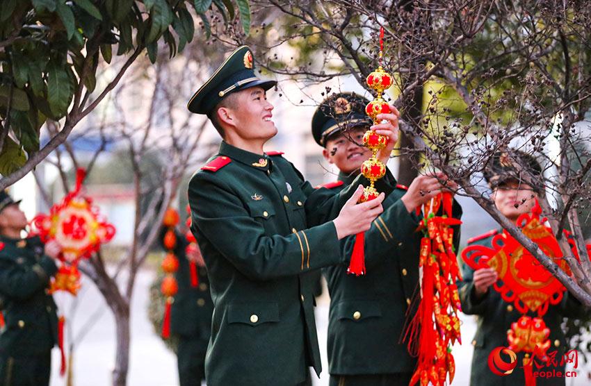 �ٱ����˸߲��ҵ�װ��Ӫ����