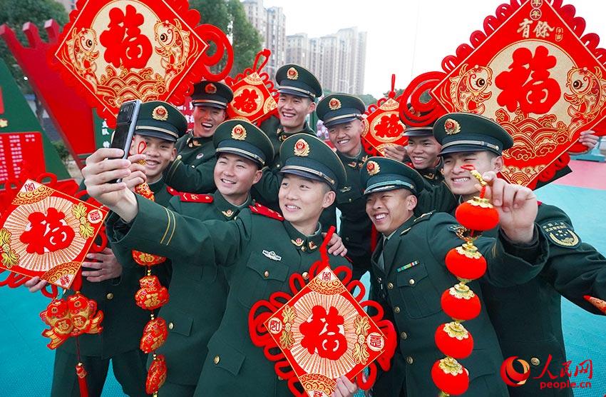 �ٱ����������Ƶͨ�������Ͻ���ף����