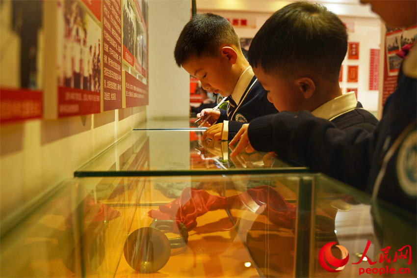 ѧ���ι������ҡ�