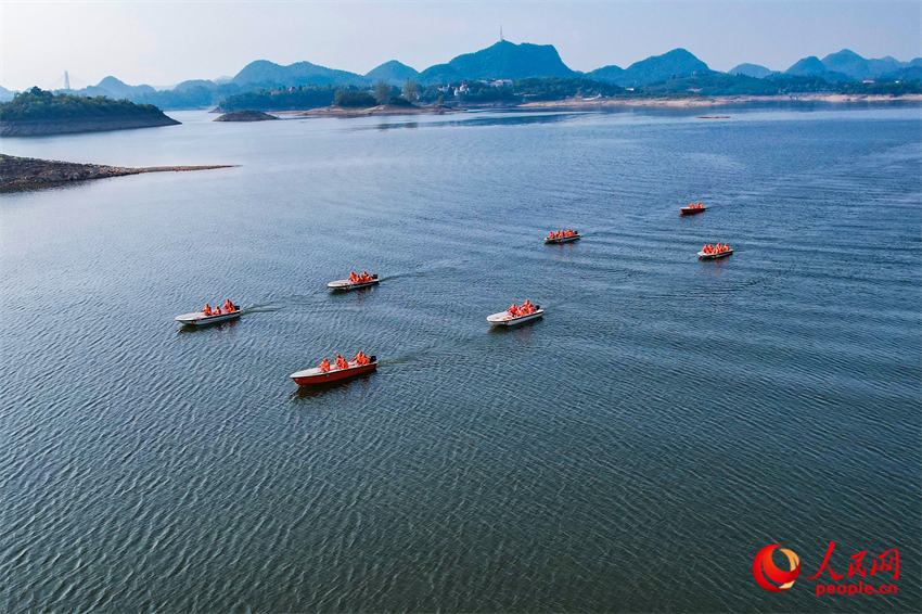 ����ѵ��������·���Ρ�