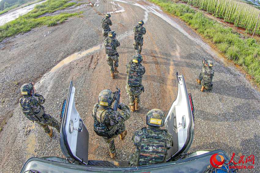 ���ٷ���ͻ����